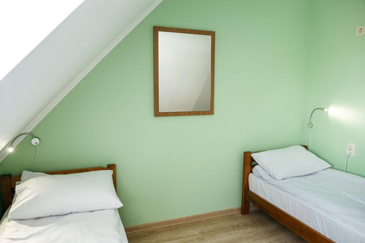 Sweet Home Hostel / Guest House Chernivtsi Exterior photo